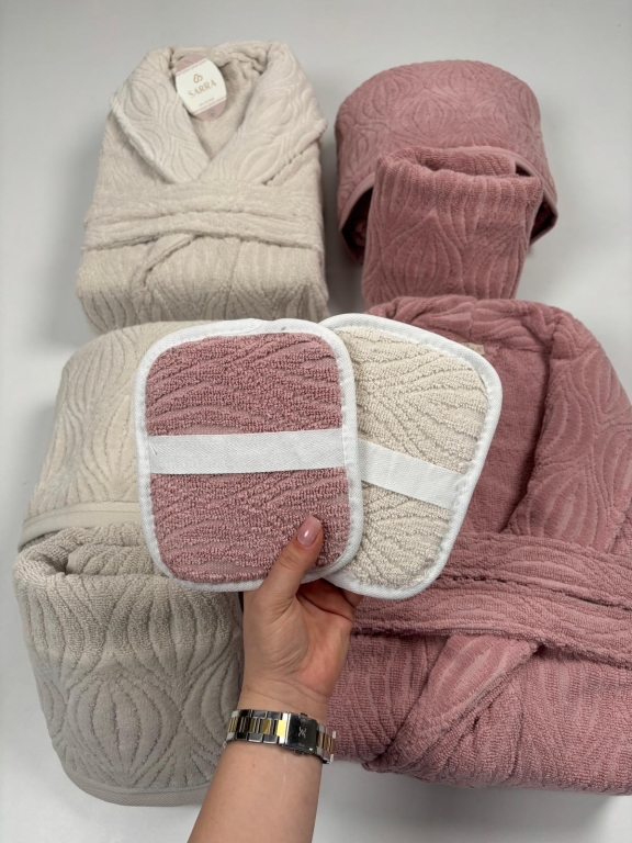 SARRA DELUXE MİDYE AİLE BORNOZ SETİ