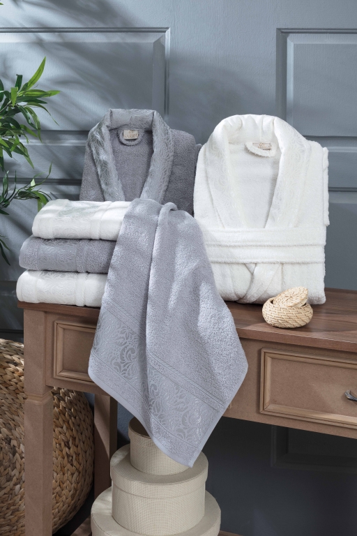 SARRA HOME ESRA AİLE BORNOZ SETİ