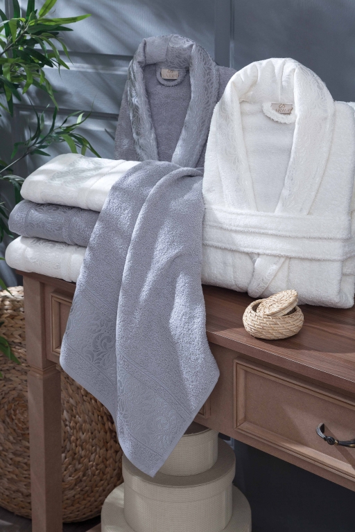 SARRA HOME ESRA AİLE BORNOZ SETİ