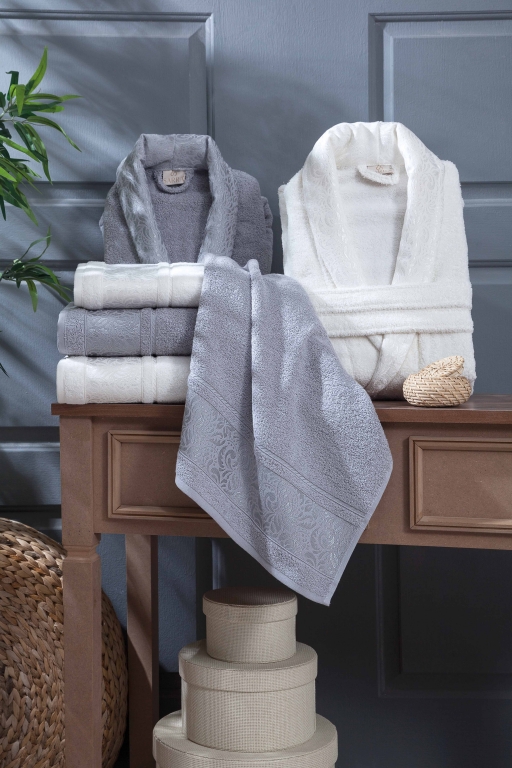 SARRA HOME ESRA AİLE BORNOZ SETİ