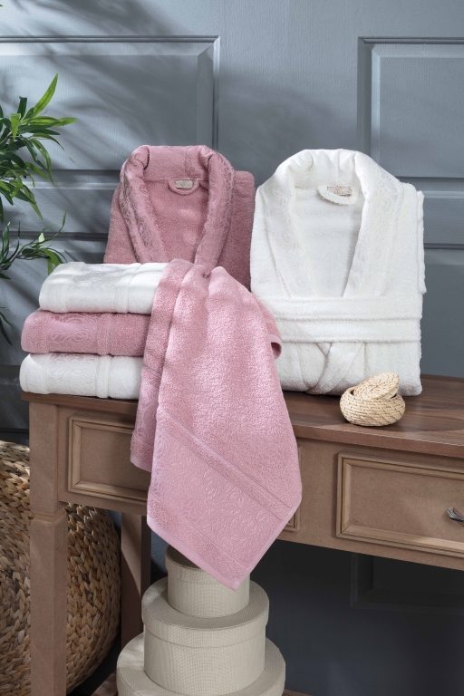 SARRA HOME ESRA AİLE BORNOZ SETİ