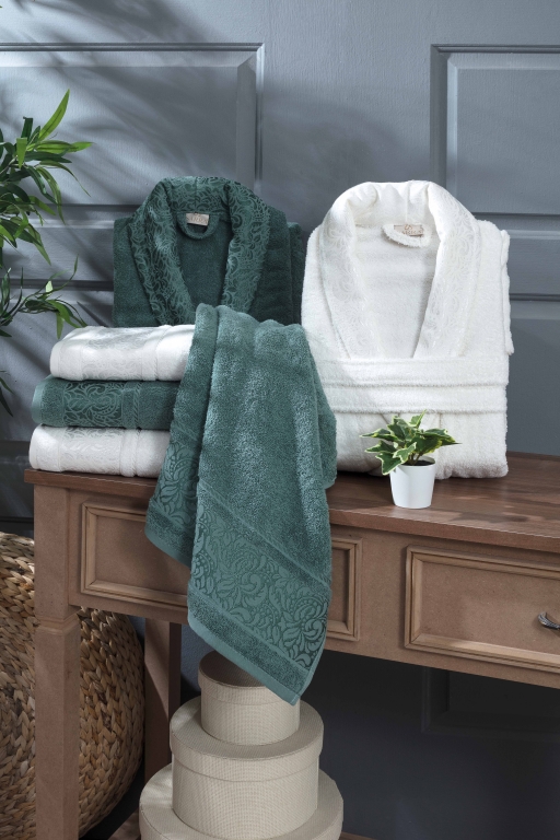 SARRA HOME ESRA AİLE BORNOZ SETİ