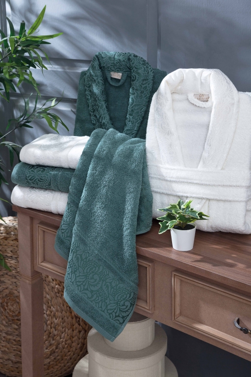 SARRA HOME ESRA AİLE BORNOZ SETİ