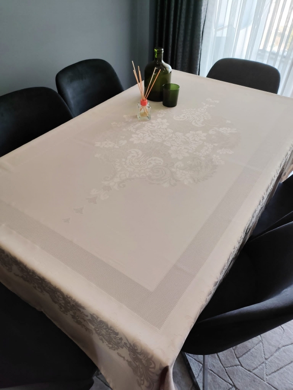 SARRA 160x220 DAMASK MASA ÖRTÜSÜ
