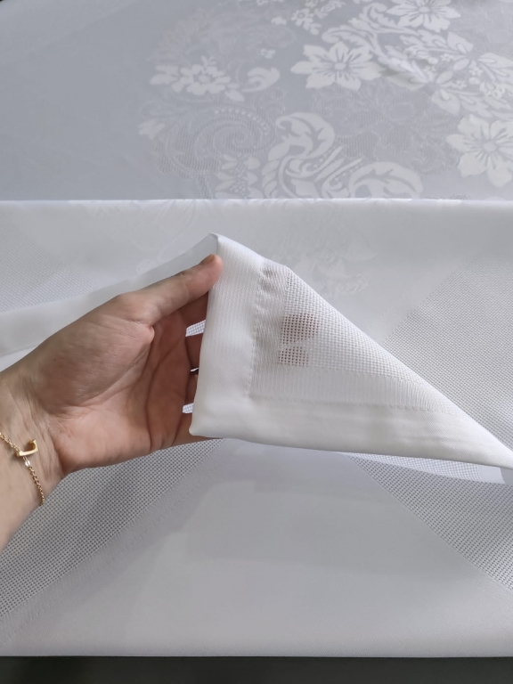 SARRA 160x220 DAMASK MASA ÖRTÜSÜ