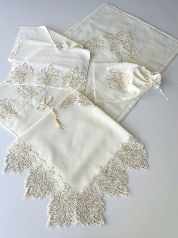 SARRA 5 PARÇA FRANSIZ GÜPÜRLÜ SECCADE SETİ