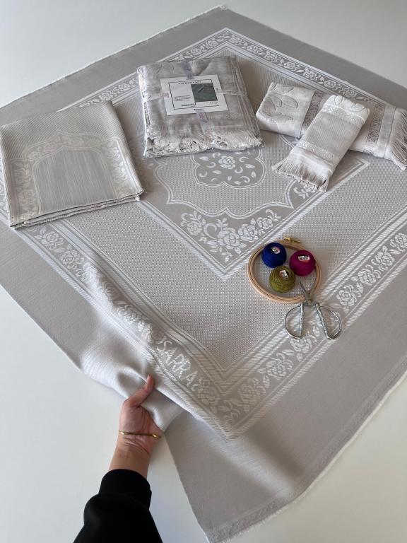 SARRA 4'LÜ SAÇAKLI BOHÇA SETİ