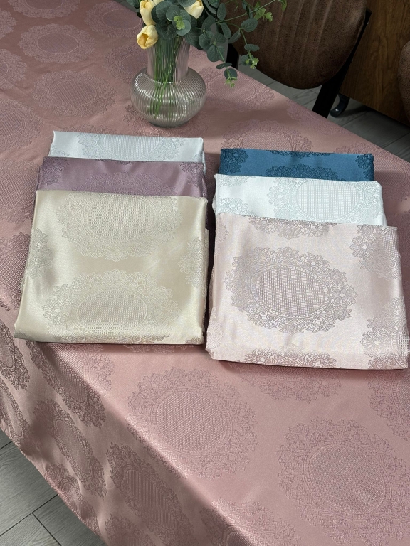 MİRAY HAZIR MASA ÖRTÜSÜ - TAÇ