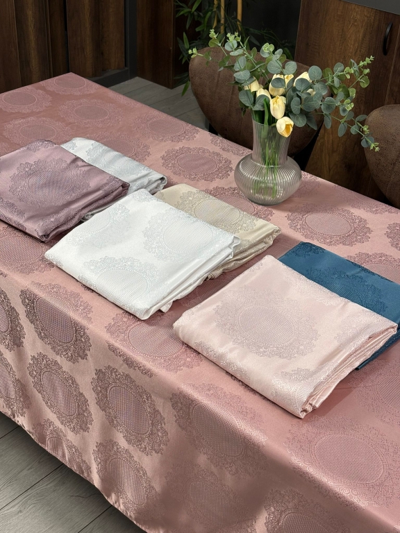 MİRAY HAZIR MASA ÖRTÜSÜ - TAÇ