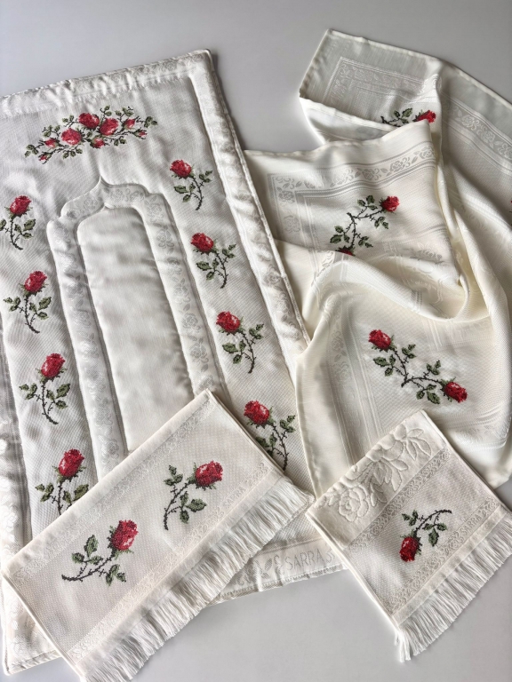 SARRA NAKIŞLI HAZIR 4'LÜ BOHÇA SETİ