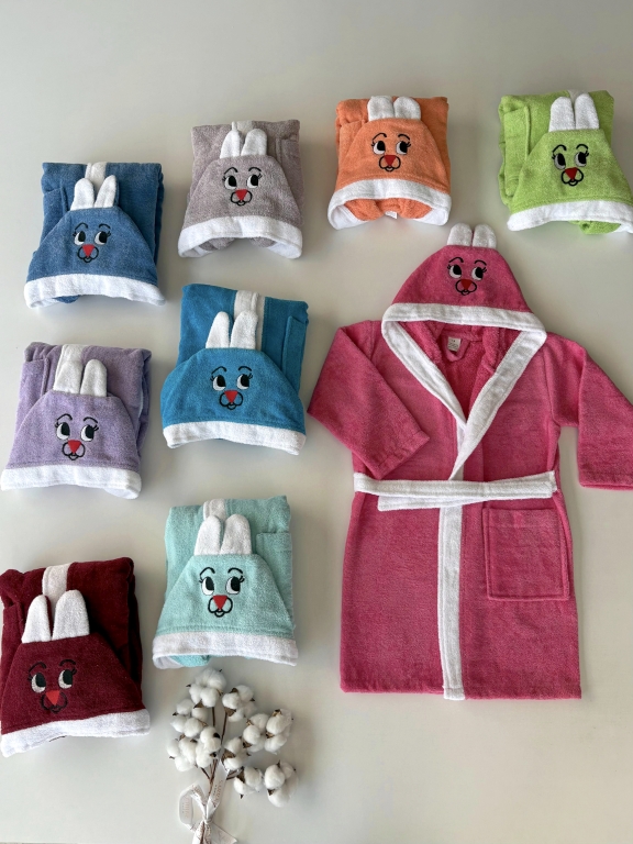 ÇOCUK BORNOZU 7-8 YAŞ