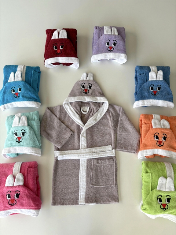 ÇOCUK BORNOZU 7-8 YAŞ