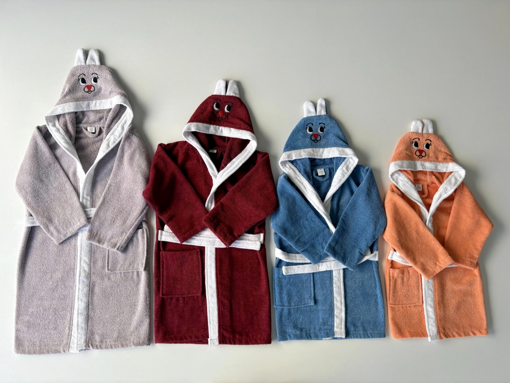 ÇOCUK BORNOZU 5-6 YAŞ